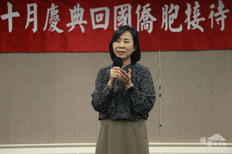 僑務委員會主任秘書榮幼娥致詞勉勵