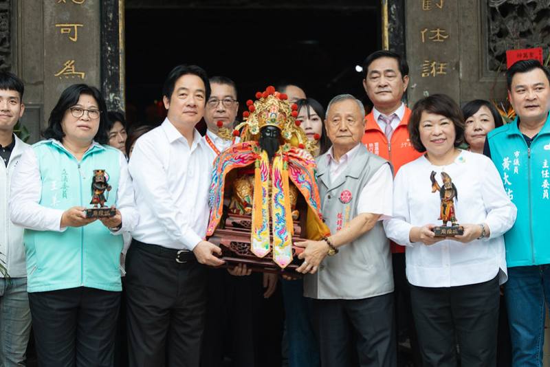賴清德總統22日午間前往嘉義市出席「嘉義城隍廟城隍夜巡諸羅城遶境活動」