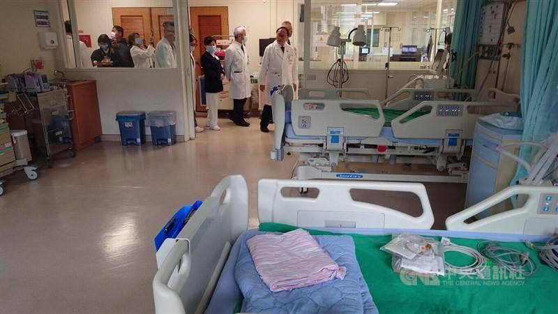 Doctors inspect a hospital room in this CNA file photo