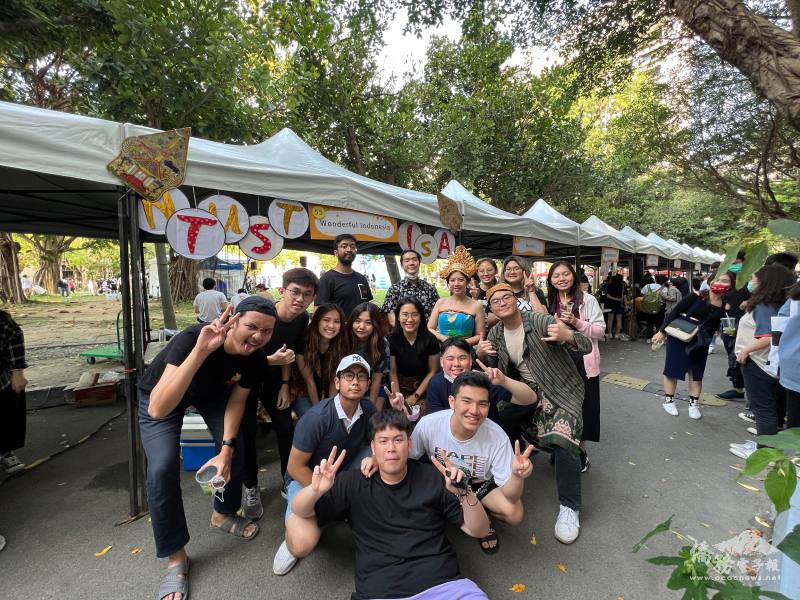 臺科大每年都會舉辦「臺科大印尼學生會(NTUST ISA）」，讓印尼學生展現家鄉文化，聯絡情誼。