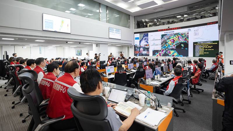 總統視察中央災害應變中心