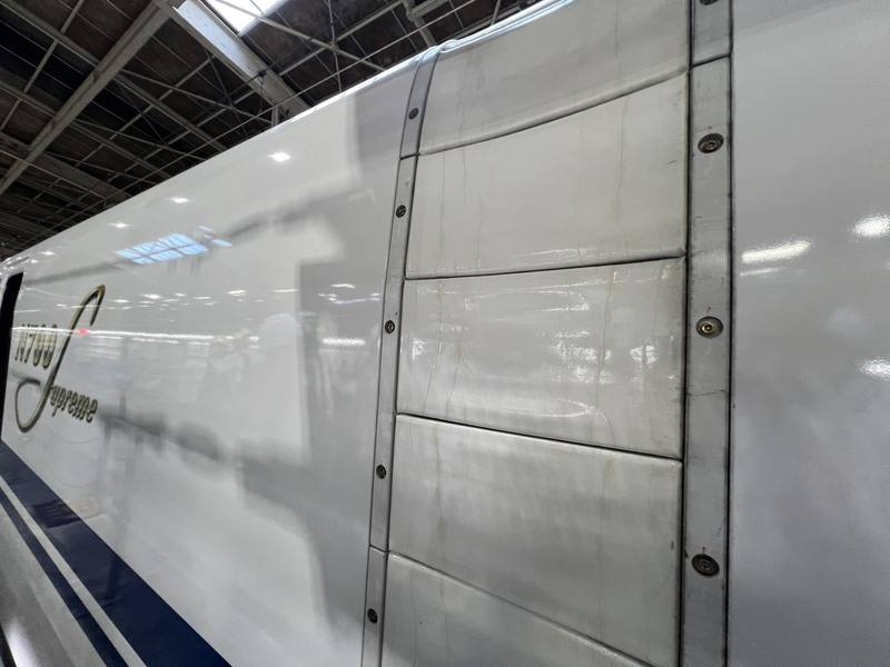 台灣高鐵公司將引進新世代列車，參考日本新幹線車型N700S，命名為N700ST，且車間採全包覆設計等隔絕風切噪音，可讓車廂內噪音減少約10%。