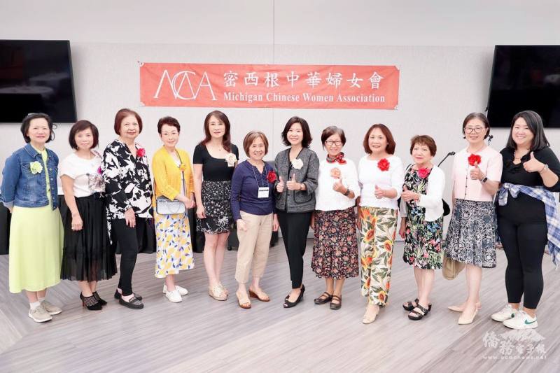 前輩們所樹立的典範與三十多年來持續的愛護，是婦女最會珍貴的資產