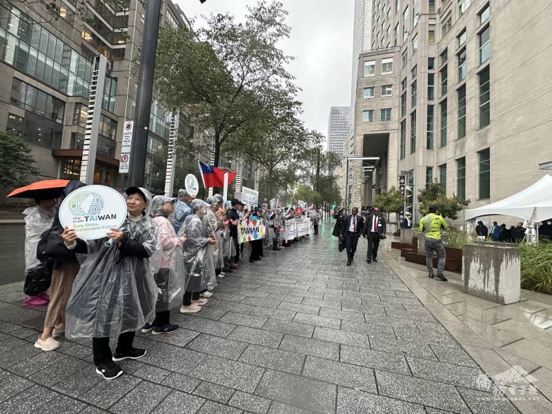 正準備進入議場的各國代表都清楚接收到臺灣加入ICAO的訴求