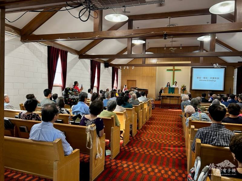 教會會友及鄉親出席感恩禮拜一景