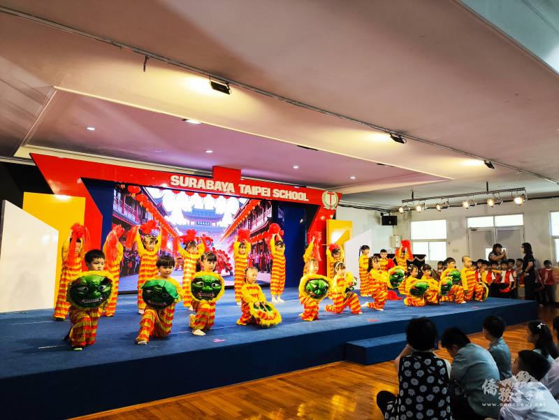 同學們努力展現學習成果