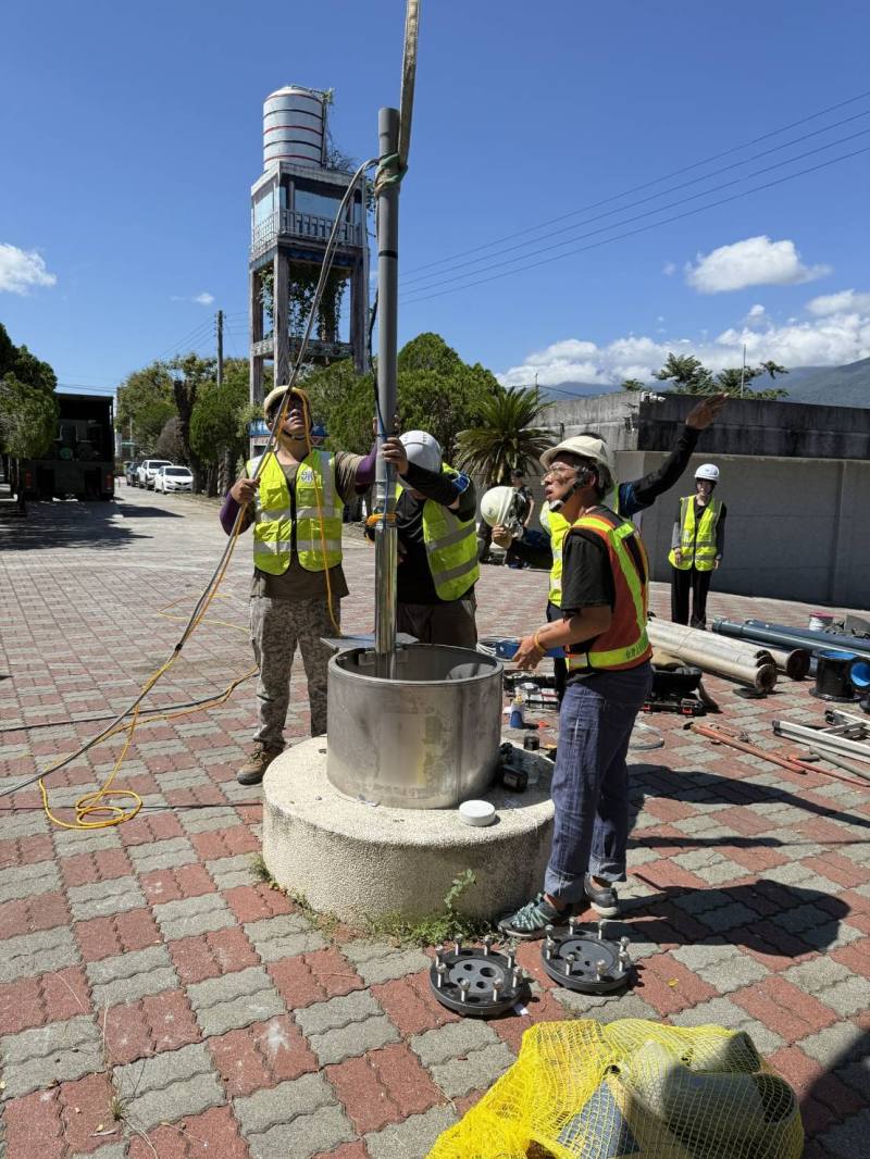太巴塱觀測井安裝電動抽水機，以增加供水量