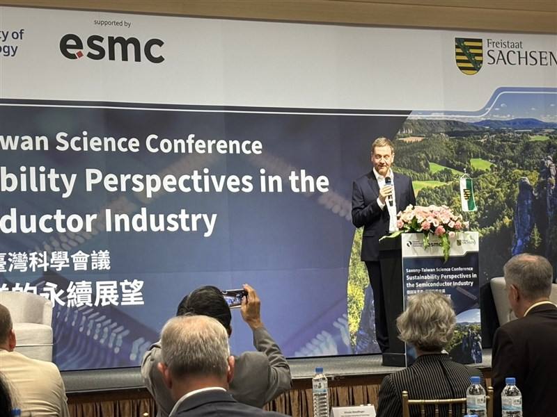 Germany’s Saxony State Minister-President Michael Kretschmer speaks at the first-ever Saxony-Taiwan Science Conference in Taipei on Tuesday. CNA photo Sept. 30, 2025