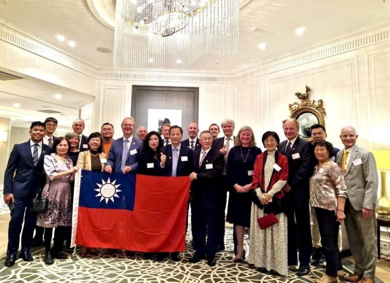 兼轄挪威的駐瑞典代表處25日晚間於挪威奧斯陸（Oslo）舉辦114年國慶晚宴，與會賓客認同台灣與挪威關係應繼續深化，強化民主韌性並共同建構穩固且互惠的「價值同盟」。（駐瑞典代表處提供）