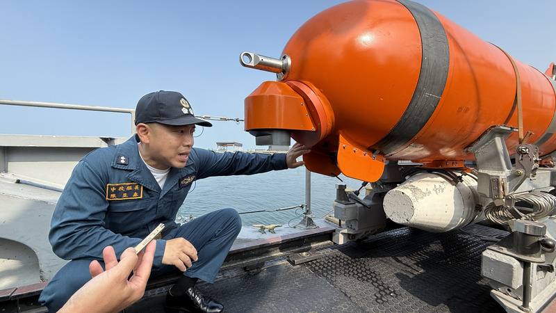 永嘉艦長陳昱森過去曾在永嘉艦擔任獵雷官，對於艦上各項獵雷裝備早已熟稔，於2024年12月1日接任永嘉艦長。