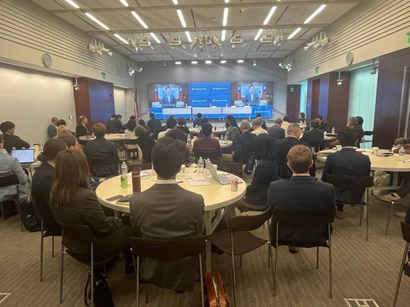 本場會議於華府舉行，各界計有200名人士線上及實體與會