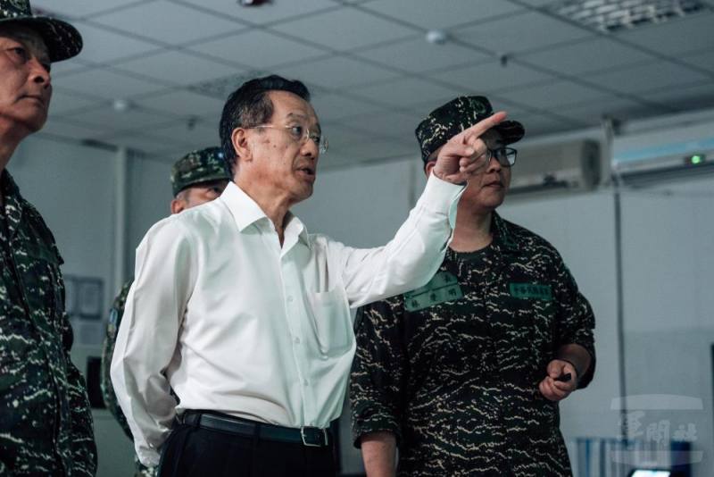 顧部長實地瞭解官兵執勤現況