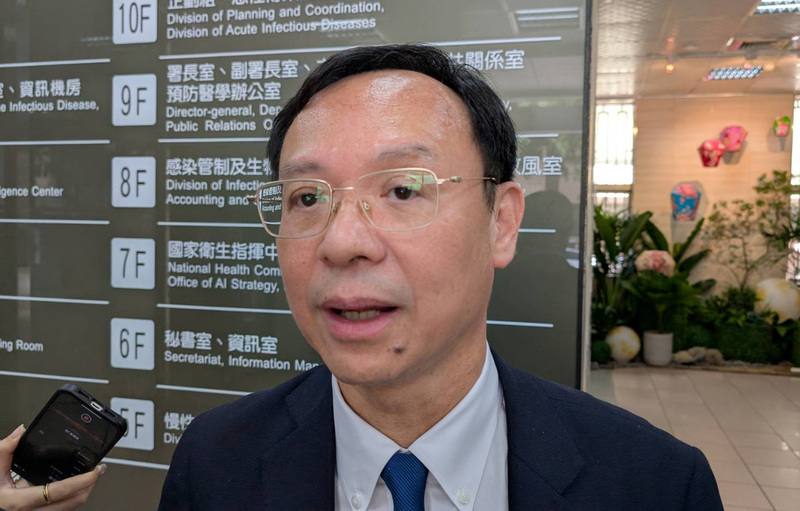 有業者提供「代掛號」服務引發批評。衛福部長石崇良3日接受媒體聯訪表示，可透過醫院資訊系統阻擋程式快速掛號，並將加強分級醫療