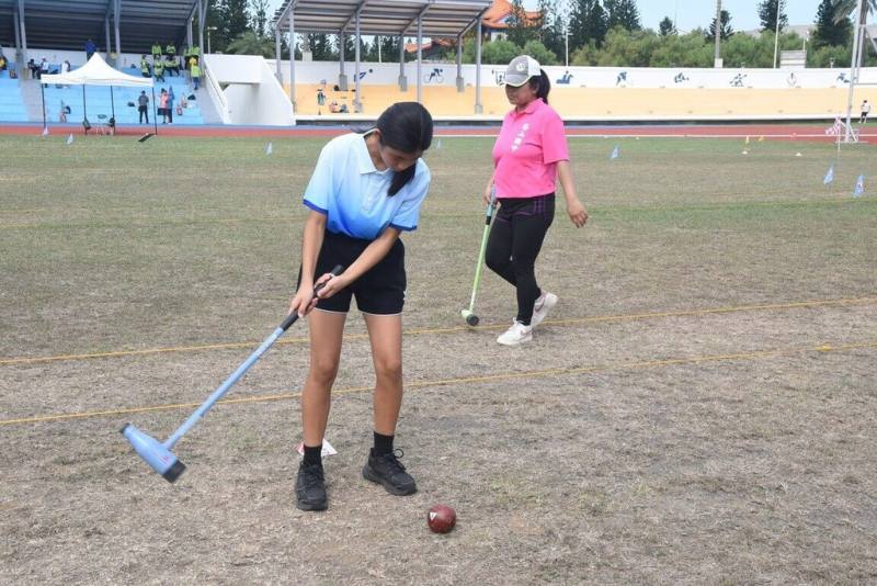 114年全國中正盃木球錦標賽3日起在澎湖縣立體育場展開3天競賽，共有來自17縣市、500餘名選手參賽，各組好手全力以赴、爭取佳績。（澎湖縣政府提供）
