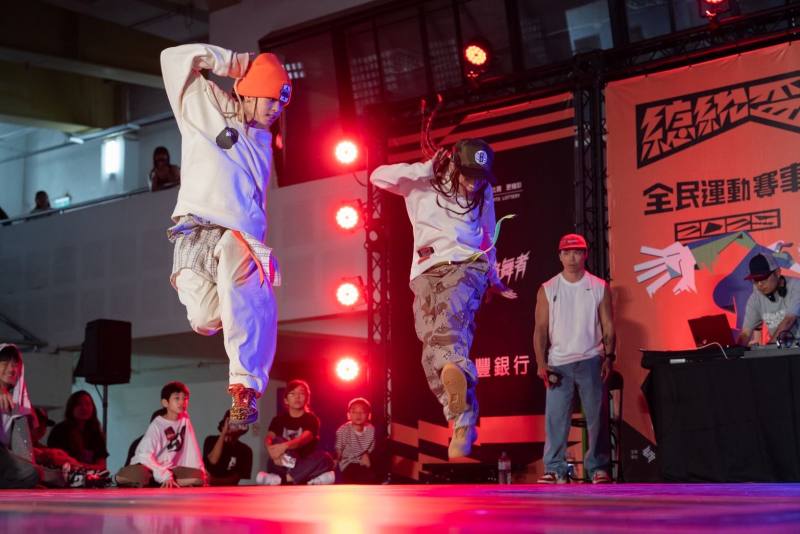 總統盃全民運動賽事－街舞大賽 港都舞力全開 南臺灣展現嘻哈能量