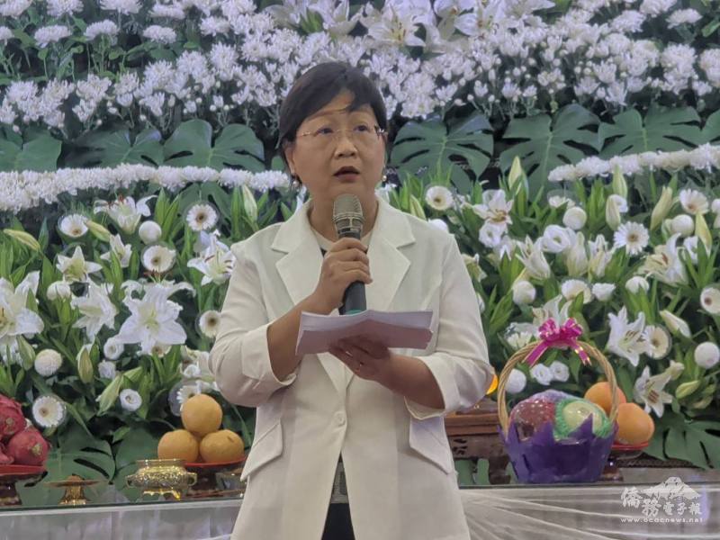 徐佳青致詞肯定謝世英先生畢生對僑界的貢獻。