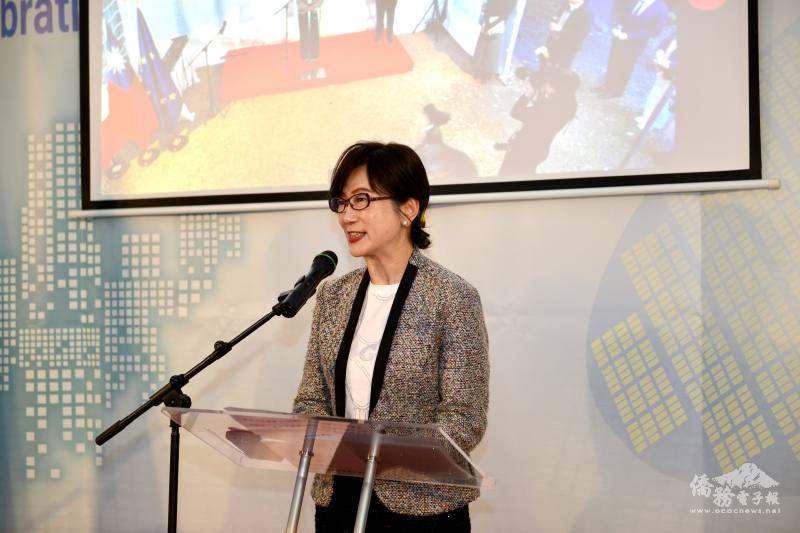 駐法國代表處大使郝培芝在「國慶酒會」致詞