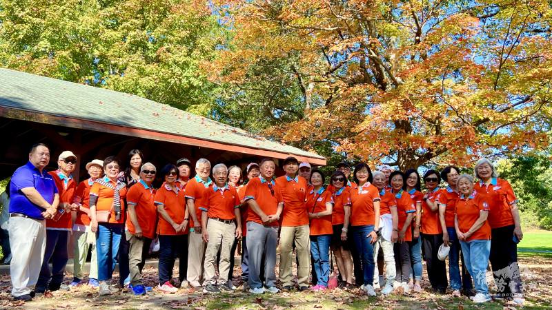 紐英倫客家鄉親會理事合影