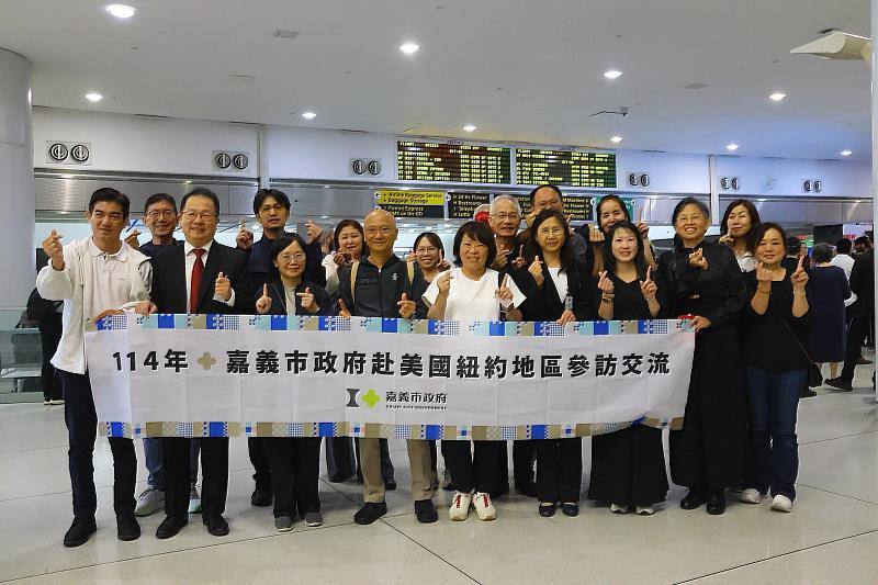 黃敏惠市長率團赴美，受駐紐約台北經濟文化辦事處副處長張麗賢公使及僑英文教基金會秘書長黃鈺屏率僑胞熱情歡迎。