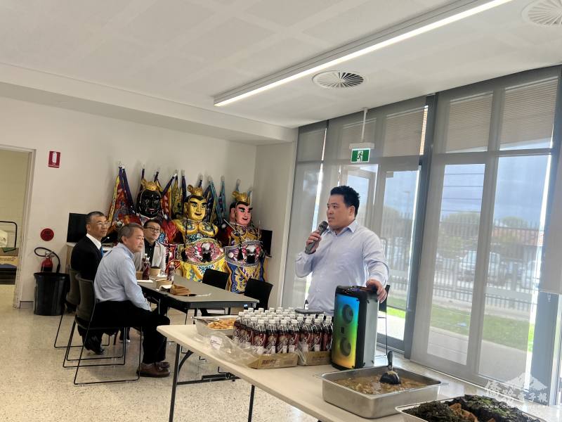 臺灣聯誼會會長李名凱致詞