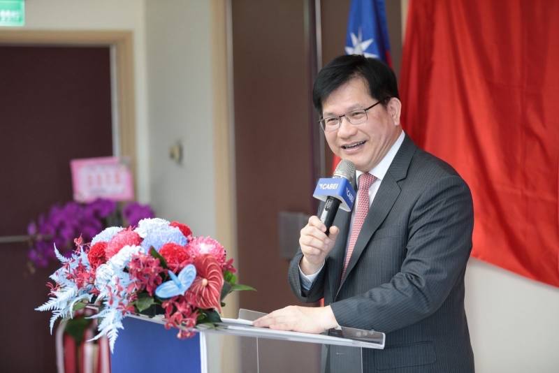 外交部長林佳龍出席中美洲銀行（CABEI）駐台國家辦事處喬遷儀式並致詞。