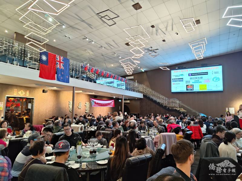 臺灣鄉親齊聚一堂歡慶中秋與國慶