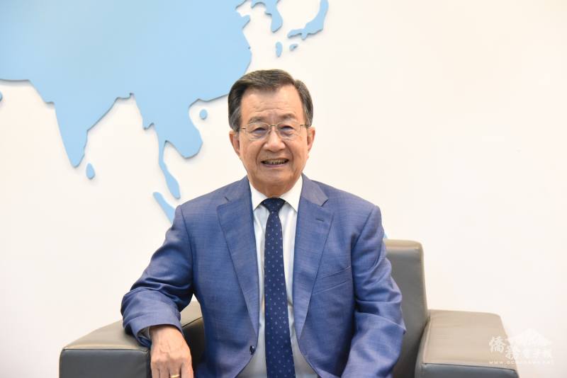 吳光宜接受僑務電子報專訪，分享近50年的經商歷程，勉勵年輕人珍惜臺灣