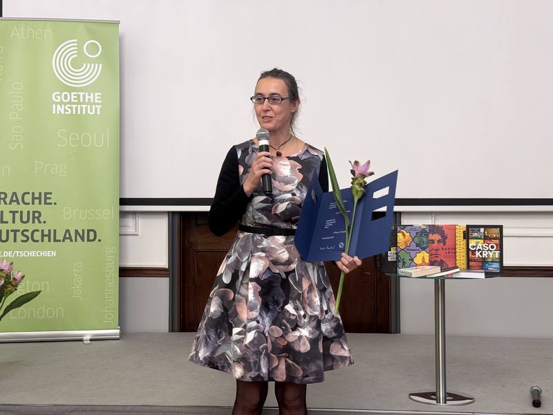 台灣作家童偉格的小說「西北雨」捷譯本，獲捷克「約瑟夫榮曼翻譯獎」的「創意獎」，評審團表示，譯者白蓮娜（Pavlína Krámská）的譯筆細膩傳神，巧妙呈現台灣文學的獨特氛圍。