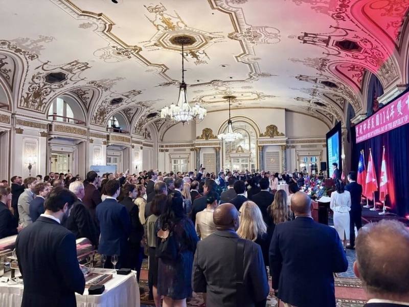 駐加拿大代表處舉辦國慶酒會，近80位加拿大國會議員、15國駐加使節以及政、商、僑、學界、媒體共約400位賓客參與。（駐加代表處提供）