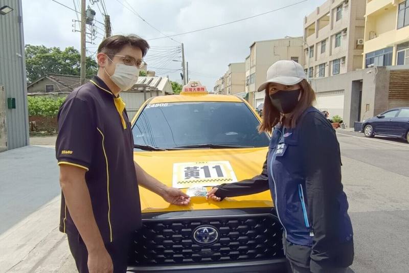台中市共有26條小黃公車路線，市府持續強化職業駕駛交通安全觀念，推廣人本交通文化。（民眾提供）