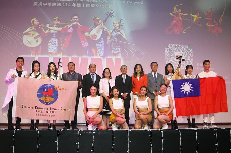 僑委會邀請「當代樂坊」國慶文化訪問團，11日在巴西聖保羅盛大演出，以藝術搭起文化外交橋樑，讓世界看見台灣