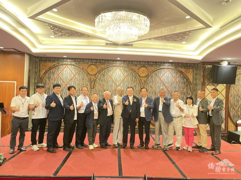 校友會第三屆理監事暨幹部成員合影留念