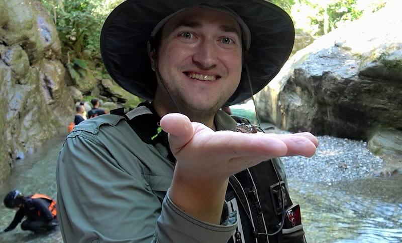 美國環境教育工作者柯澗敏愛上台灣的地質世界，希望將台灣之美推廣到全世界。