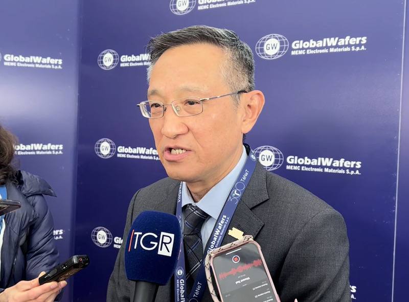 駐義代表蔡允中15日出席環球晶北義新廠開幕式時表示，他十分看好台灣在義大利投資前景，相信未來會有更多重要投資案。