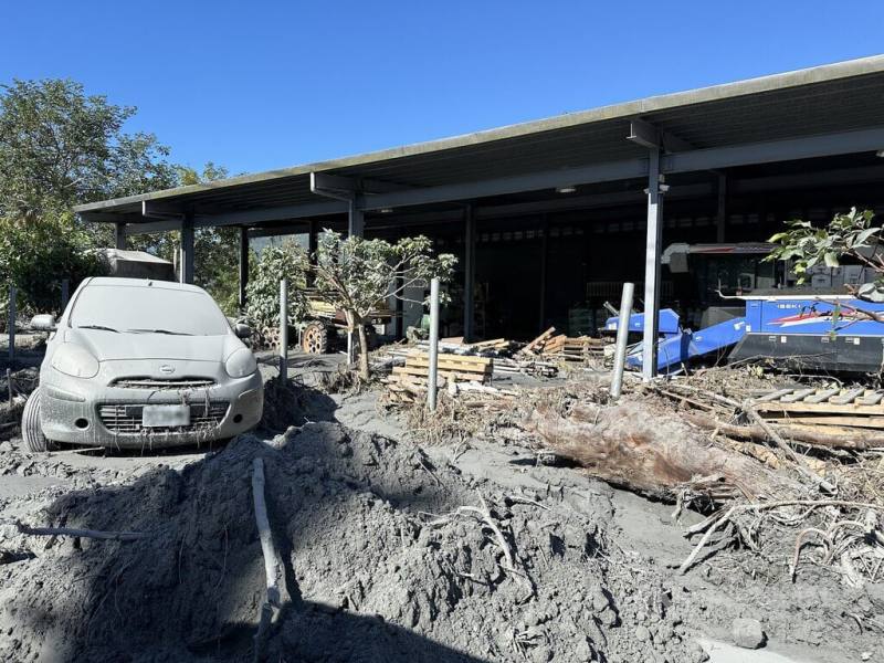 洪災重創花蓮光復，勸募專案善款已突破12億元。（中央社檔案照片）