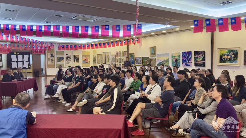 家長與僑青踴躍出席