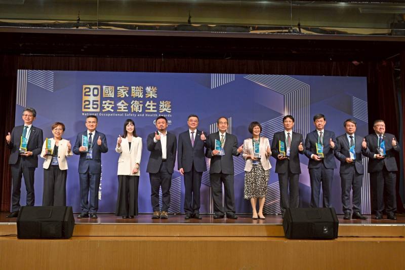 行政院長卓榮泰出席114年國家職業安全衛生獎頒獎典禮