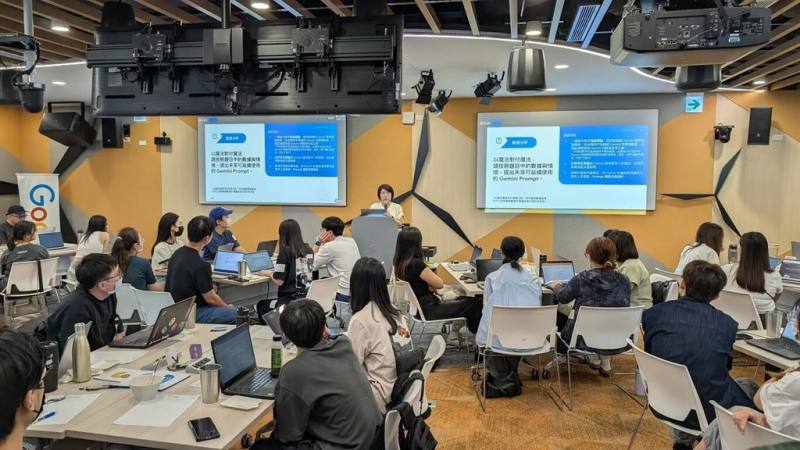 Google在台灣推出「點亮Gemini」人工智慧（AI）培育系列計畫，為學生、教師、開發者與專業人士提供AI培訓，2025年至今已觸及超過10萬人。（Google提供）