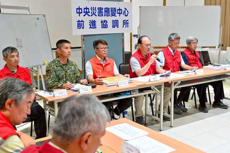 中央災害應變中心前進協調所22日召開最後一次「光復鄉災後復原專案中央前進協調所」記者會