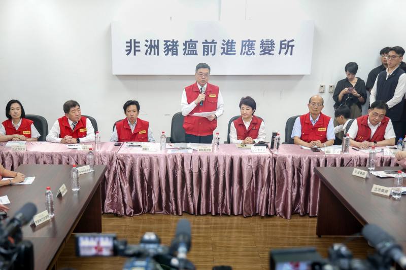 行政院長卓榮泰視導非洲豬瘟前進應變所