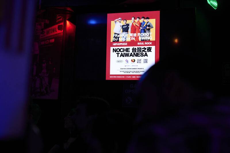 來自台灣3組音樂風格各異、創作風格鮮明的音樂人馬Robot Swing、FRαNKIE阿法及DJ賴皮，藉著來到西班牙參加Pro Weekend Fest國際音樂節的機會，19日在首都馬德里Fun House獨立音樂空間舉辦「台灣之夜」演唱會。