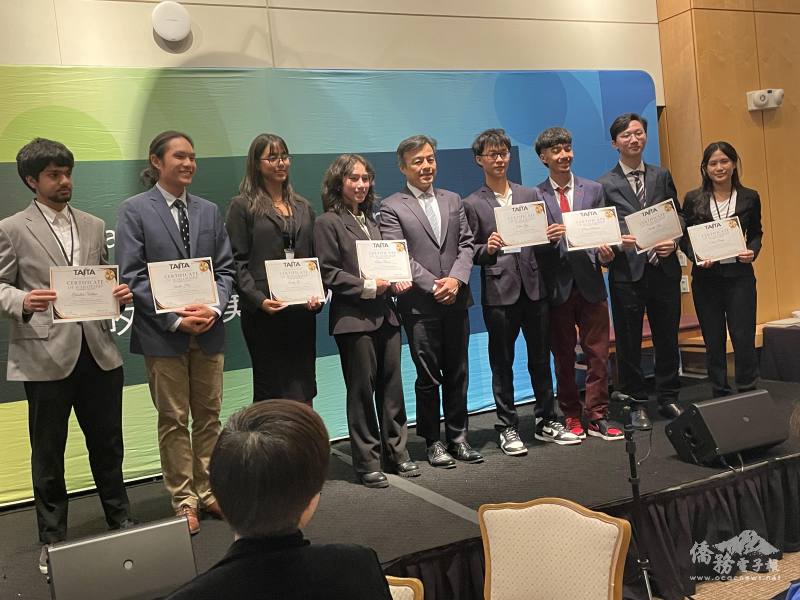  2025 TAITA-SV 獎學金頒獎典禮，表彰灣區表現優異、兼具跨文化視野與社會責任感的優秀學生，鼓勵青年持續追求卓越、回饋社會，共3位大學生及6位高中生獲獎