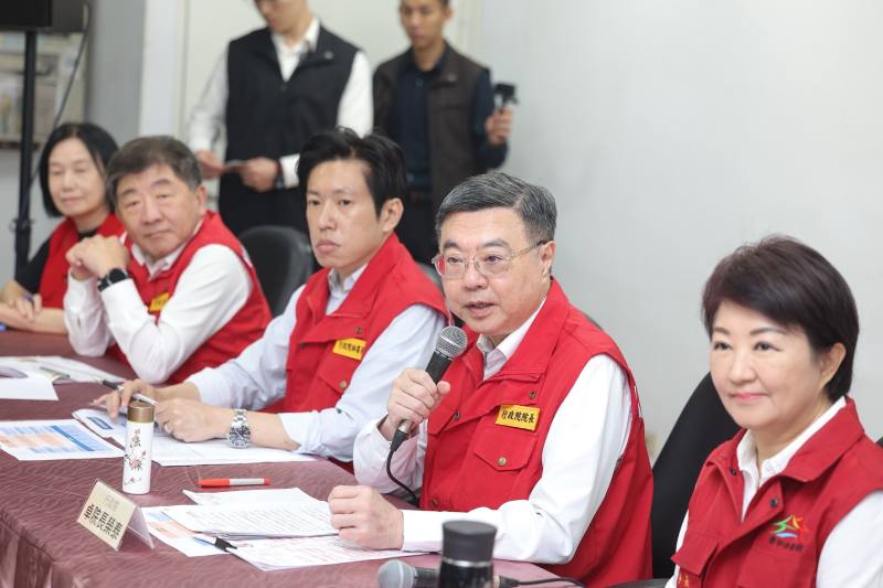 行政院長卓榮泰主持非洲豬瘟中央前進應變所記者會