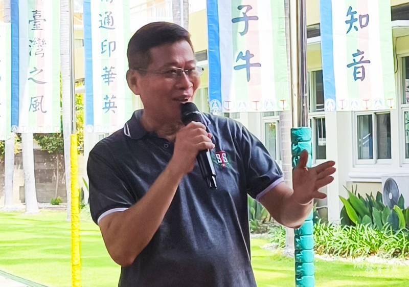 印尼泗水臺灣學校校長楊順富致詞
