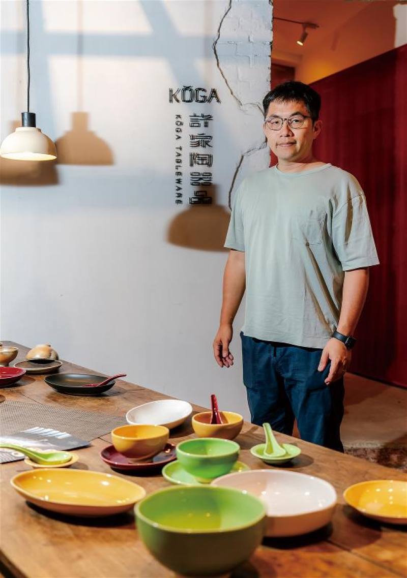 許家製陶第四代接班人許世鋼