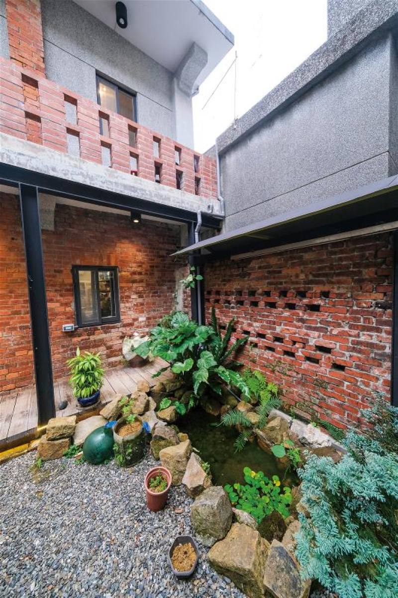 地方頭人高九登昔日經營的「義和商號」，如今改建為山城美館，盼能成為九份礦業脈絡的載體