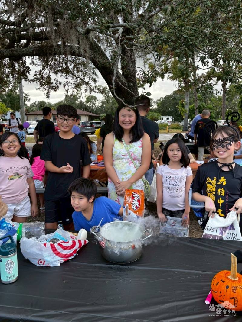 家長張政羽的「恐怖飲料」吸引小朋友試膽