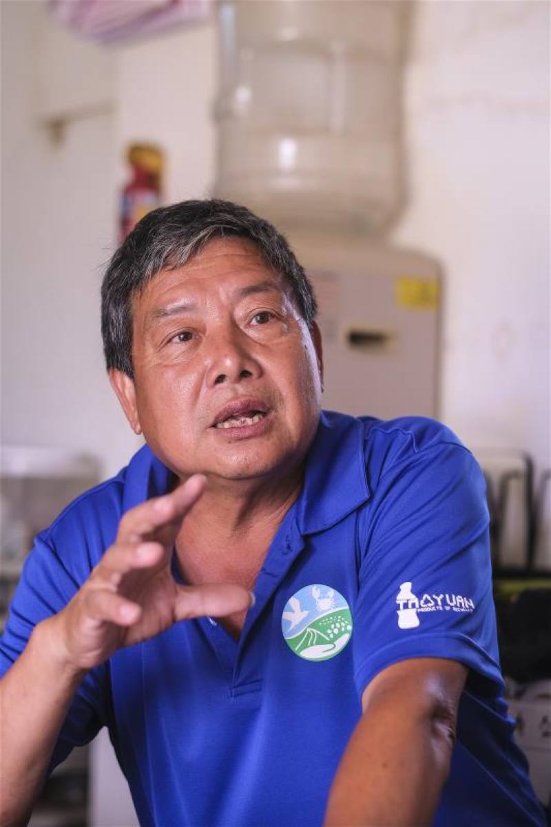 許宏喆回憶，小時候大人如果沒有空，巡石滬的事情，就交給小孩子。小孩看到很多魚，再跑回來，叫大人去抓