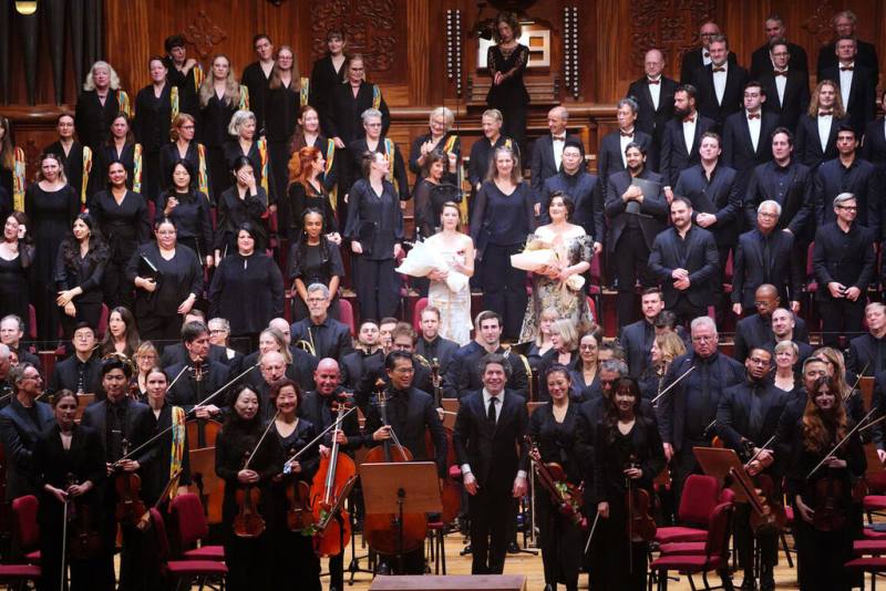 指揮名家杜達美率領洛杉磯愛樂，29日晚上在台北國家音樂廳演出馬勒「第二號復活交響曲」，全場超過90分鐘版本一氣呵成，掌聲不斷。（牛耳藝術提供）