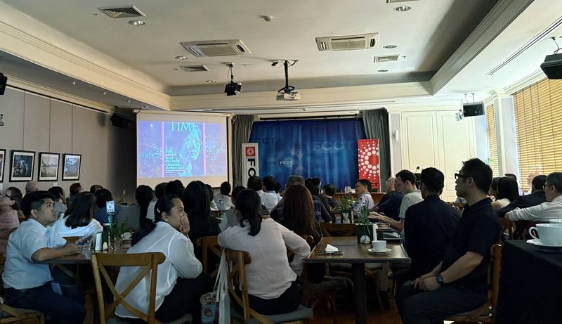 紀錄片「看不見的國家」31日在曼谷播放，這是該片在泰國首次公開播映，吸引各國人士觀看，許多人對台灣追求民主過程表示感動